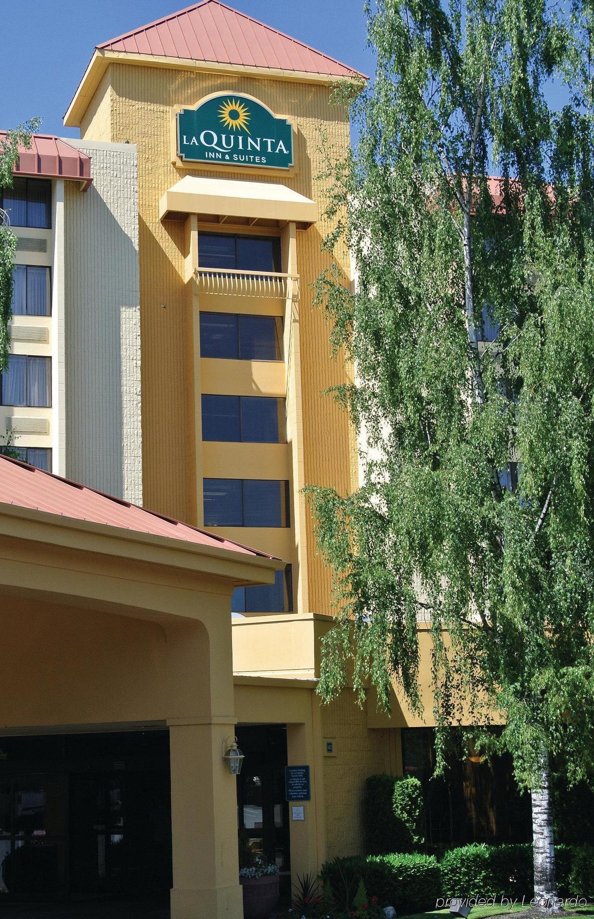La Quinta By Wyndham Tacoma - Seattle Hotel Exterior foto